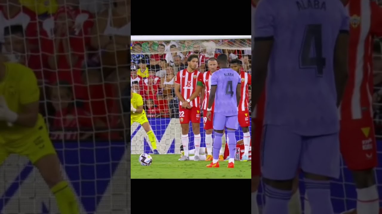 Alaba&rsquo;s long range free kick goal 🔥☄️