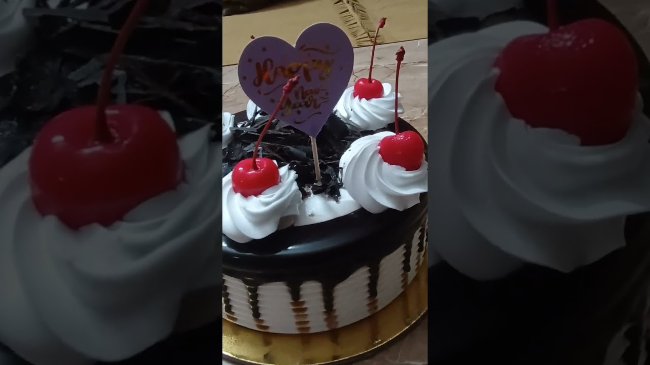 New year cake cutting 