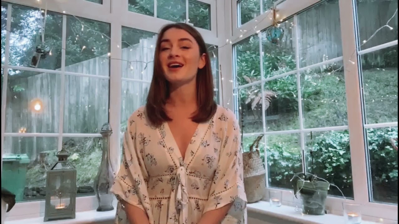 Someone Like You - Holly Anne Hull | Robbie's Backstage Bants