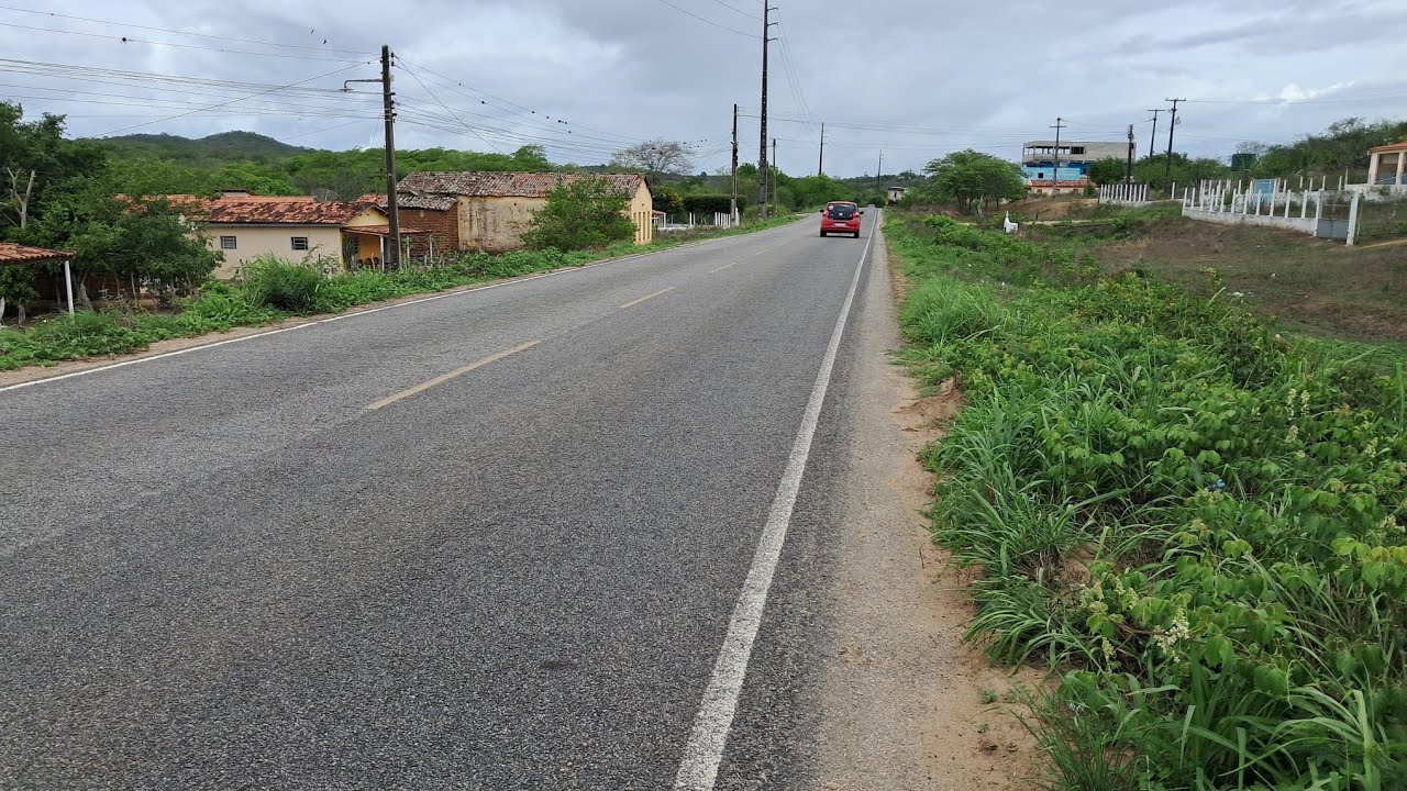 Fazendo um percurso saindo da cidade aroeiras.