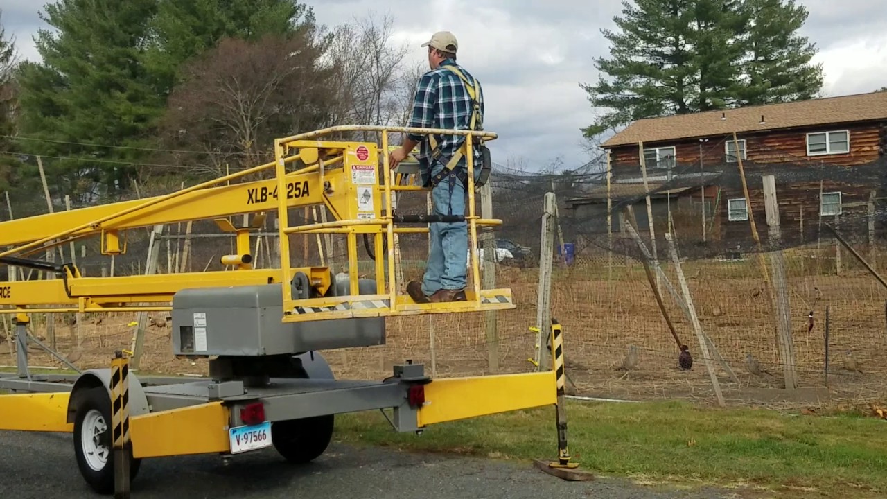 Biljax Towable Lift 4725A