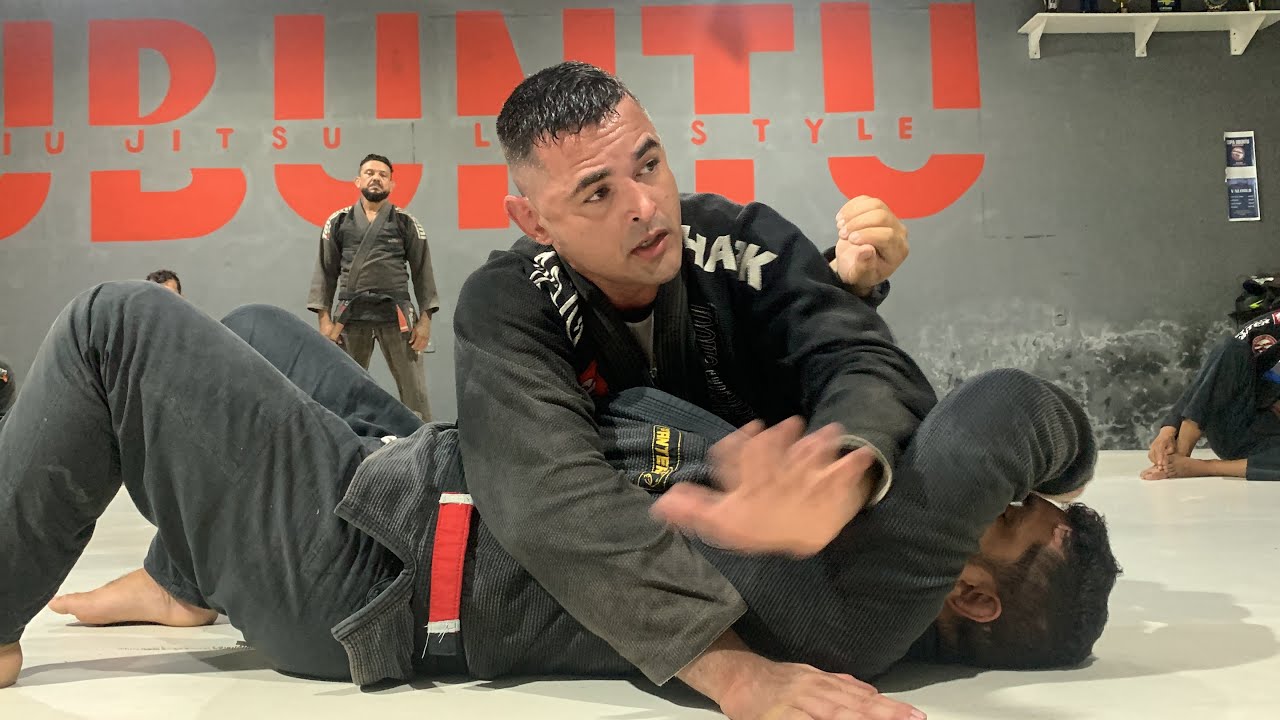 Dicas  Finalização dos  cem quilo ￼com mestre Godofledo Cláudio na escola Ubuntu jiu-jítsu #jiujitsu