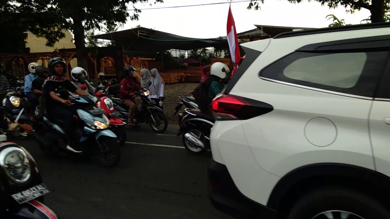 Mewah Konvoi Mobil Bali United disponsori Wuling Mobil Menuju Stadion Kapten I Wayan Dipta.
