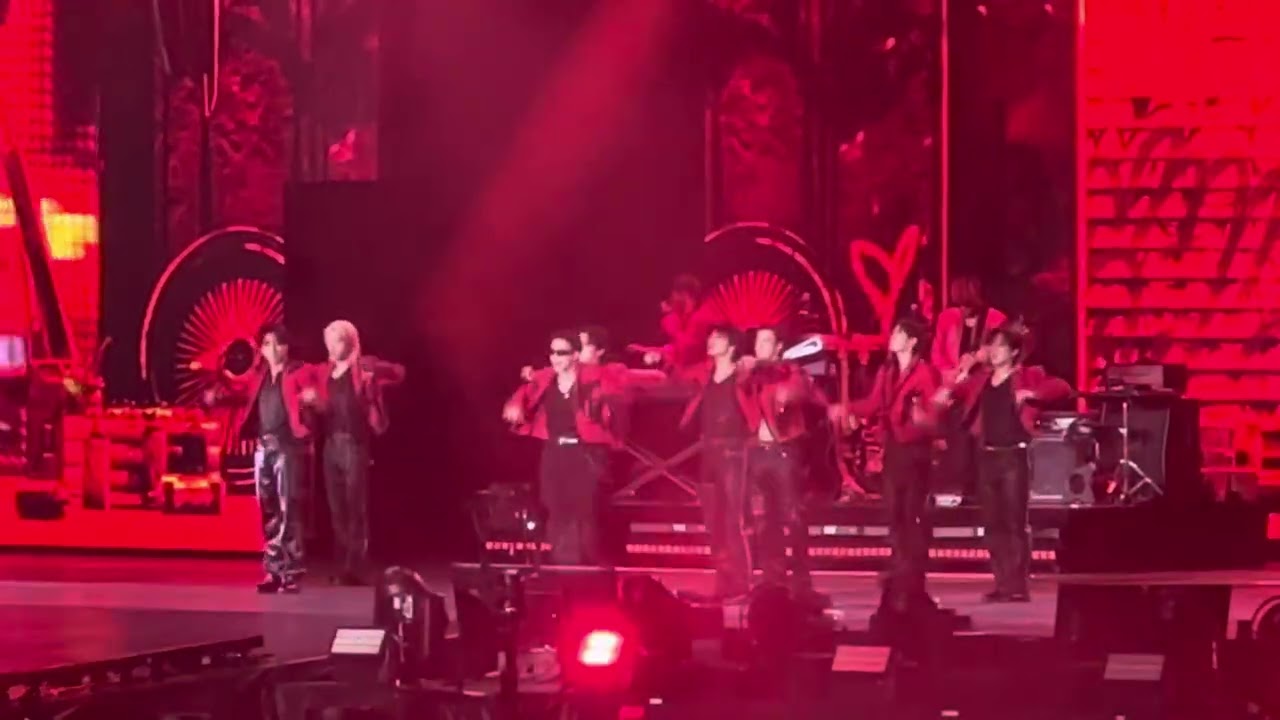 Stray Kids- Chk Chk Boom- DominATE- LA- Los Angeles- Sofi Stadium- FANCAM
