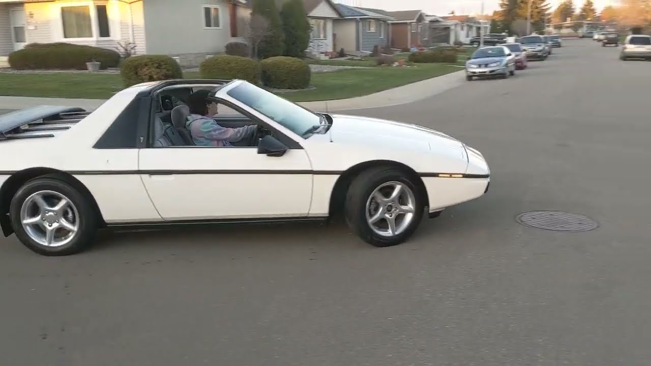 2.8 V6 Pontiac Fiero takeoff and sound