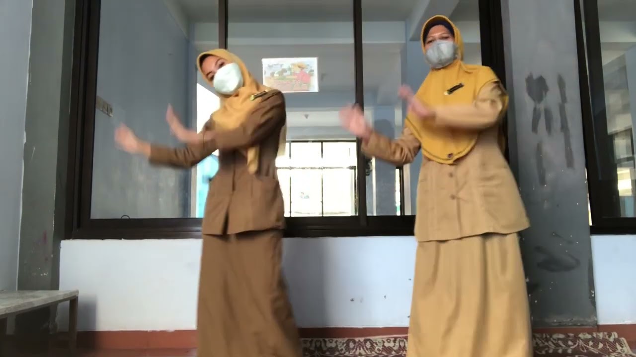 Gerak Lagu Marhaban Syahro Romadhon