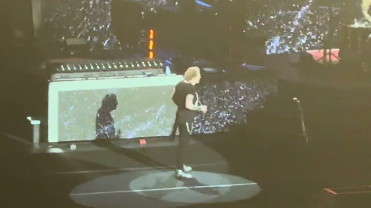 Introducing the Band Members - Guns N' Roses 🌹 Live at The Climate Pledge Arena in Seattle 10/14/23