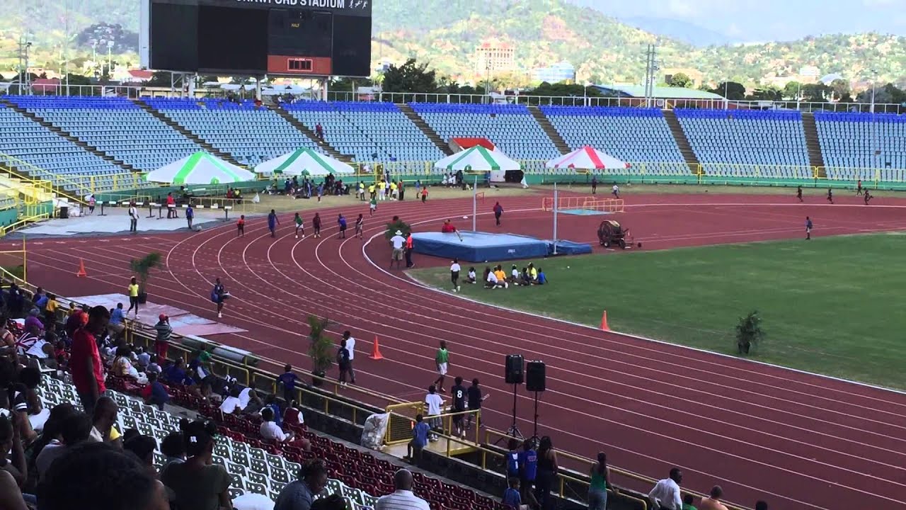 Central Games 2015, 4x100 Winners, Newtown Boys, Shakeem Mc Kay runs anchor leg.