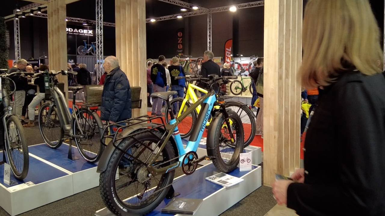 Ca Roule? Le Mag : Immersion au salon du vélo, Velofollies!