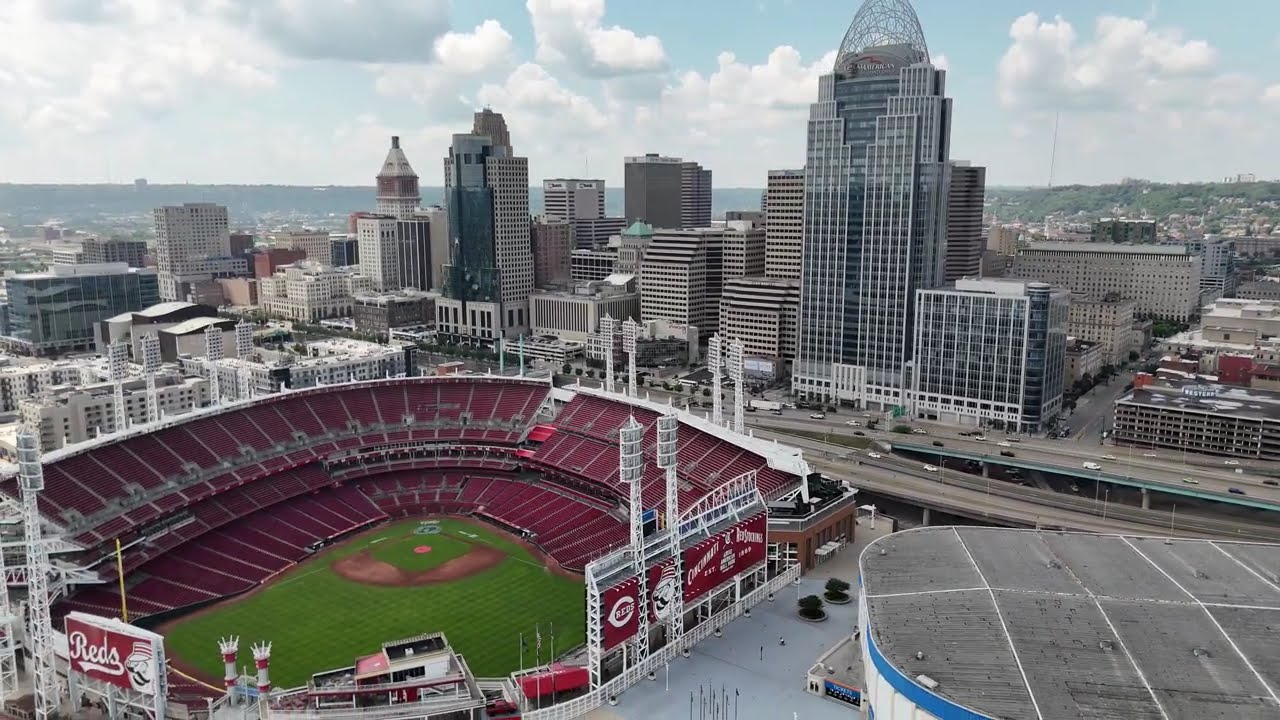 Cincinnati, Ohio 4K City Skyline Drone