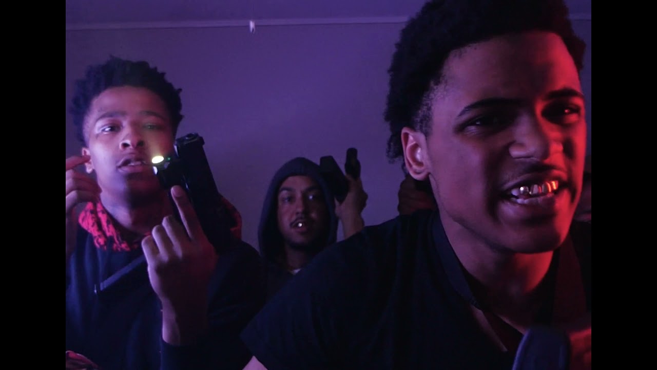 Ien Steppa Dee x Esco Jamn - Check The Score