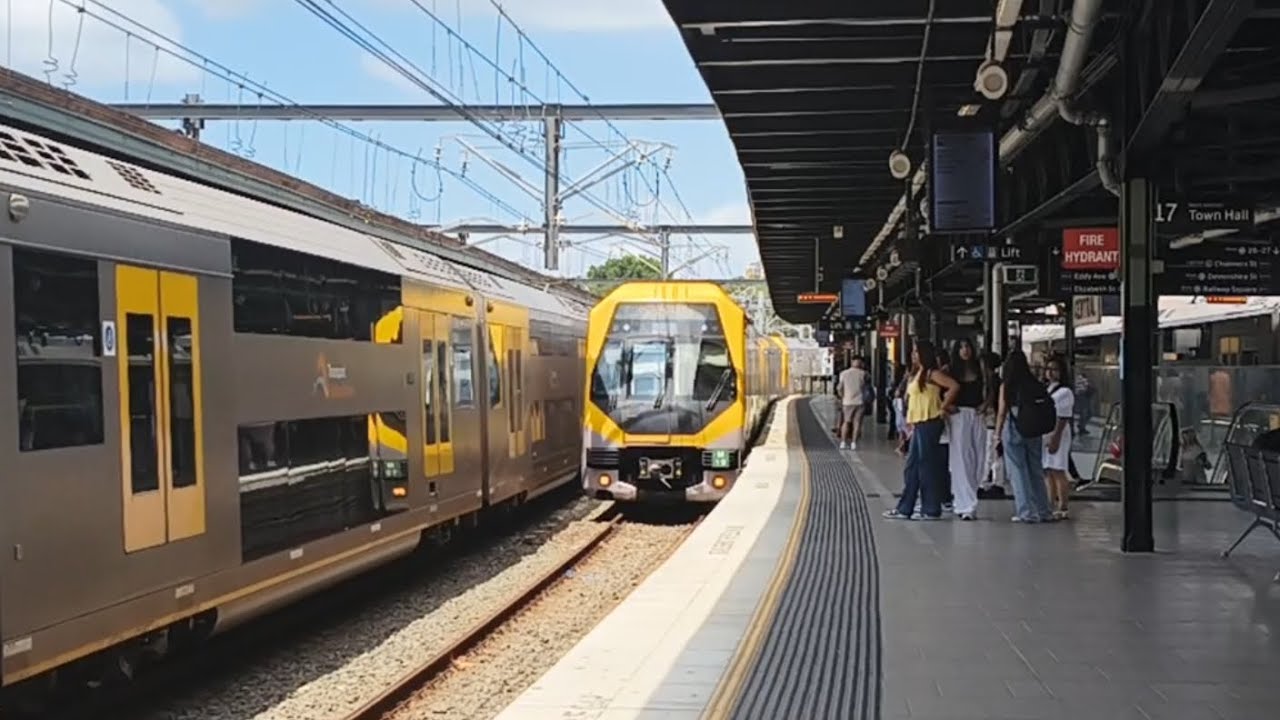 Riding on Sydney M set through to circular quay.