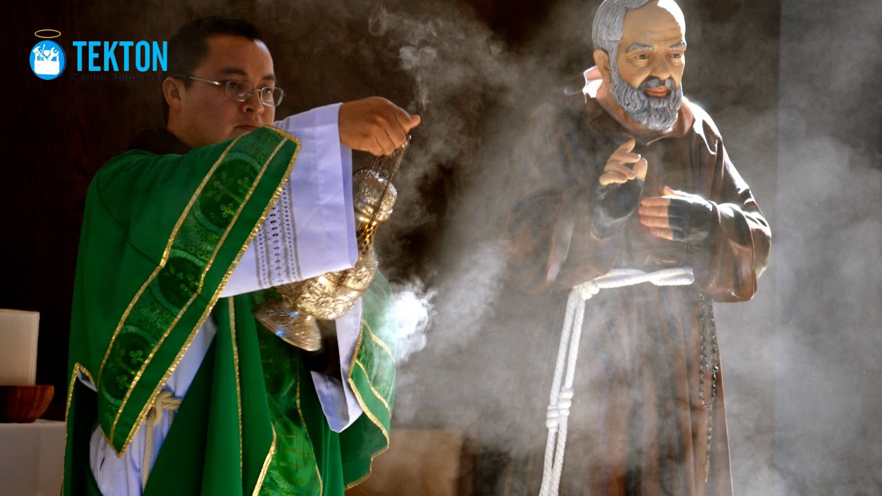 16 maravillosos consejos del Padre Pio de Pietrelcina para amar más la Misa y la comunión