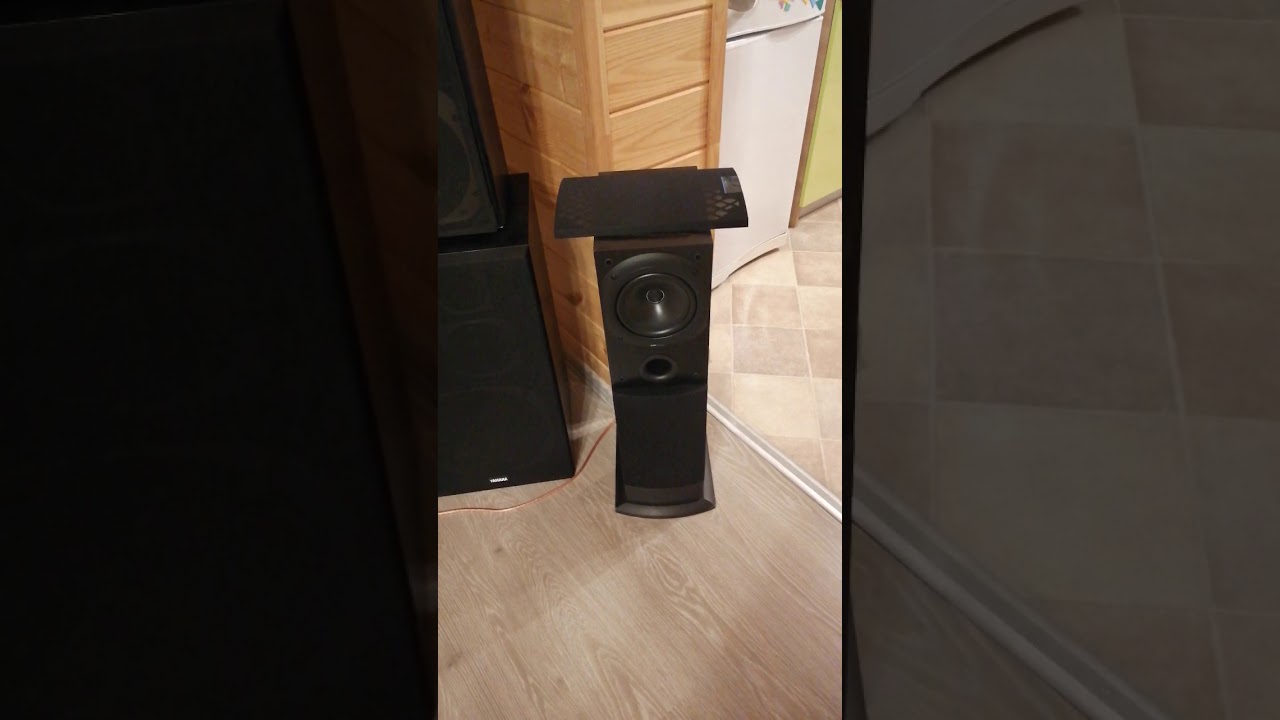 Акустические колонки KEF Q30