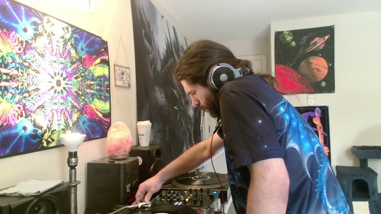Dragon Cloud - In Deep Space [A Space Manoeuvres Vinyl Set]