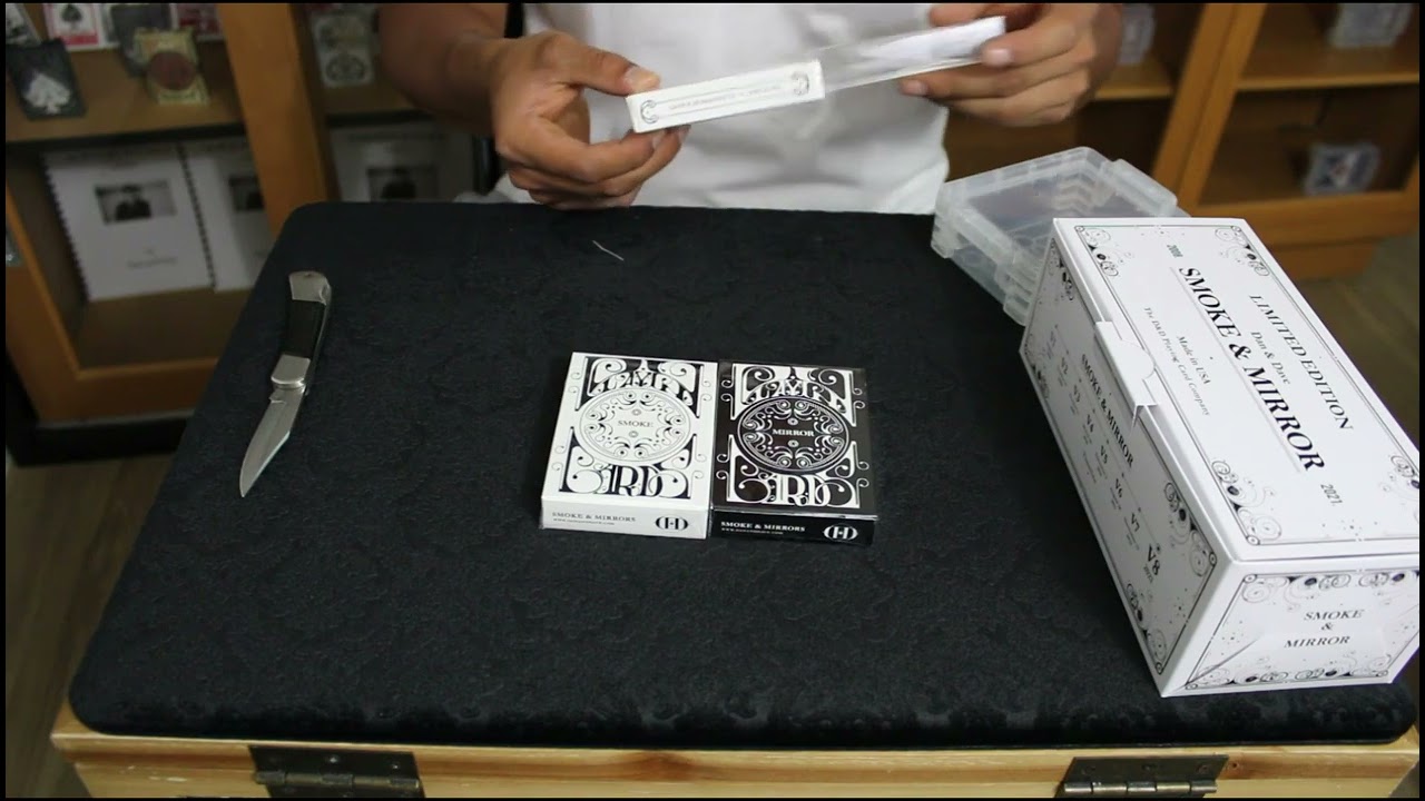 Smoke & Mirror V8 unboxing (Dan and Dave, Playing Cards)