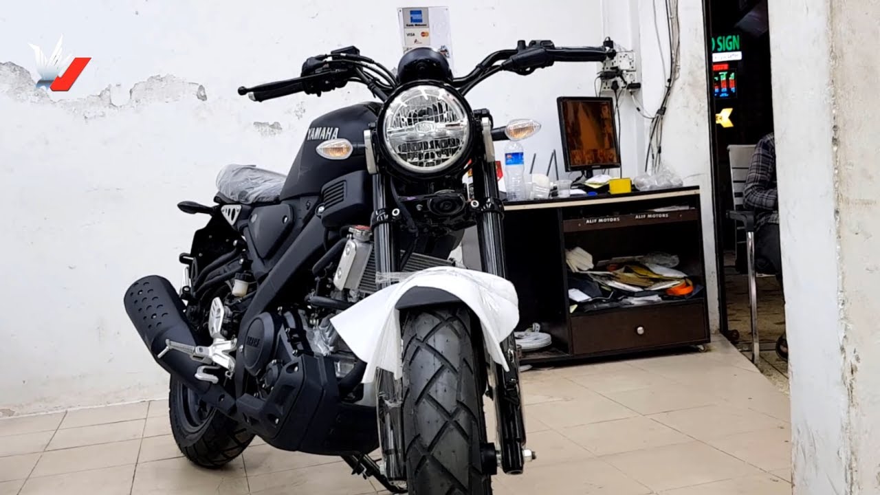 New Yamaha XSR (155cc)  2 Exceptional Black Color - Which is your choice ? [ 2022 -2021 ]