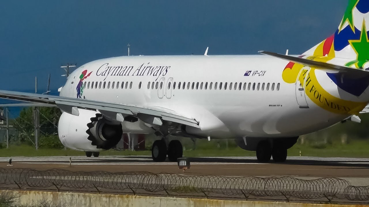 15 More Minutes Watching Planes at Kingston Norman Manley International Airport