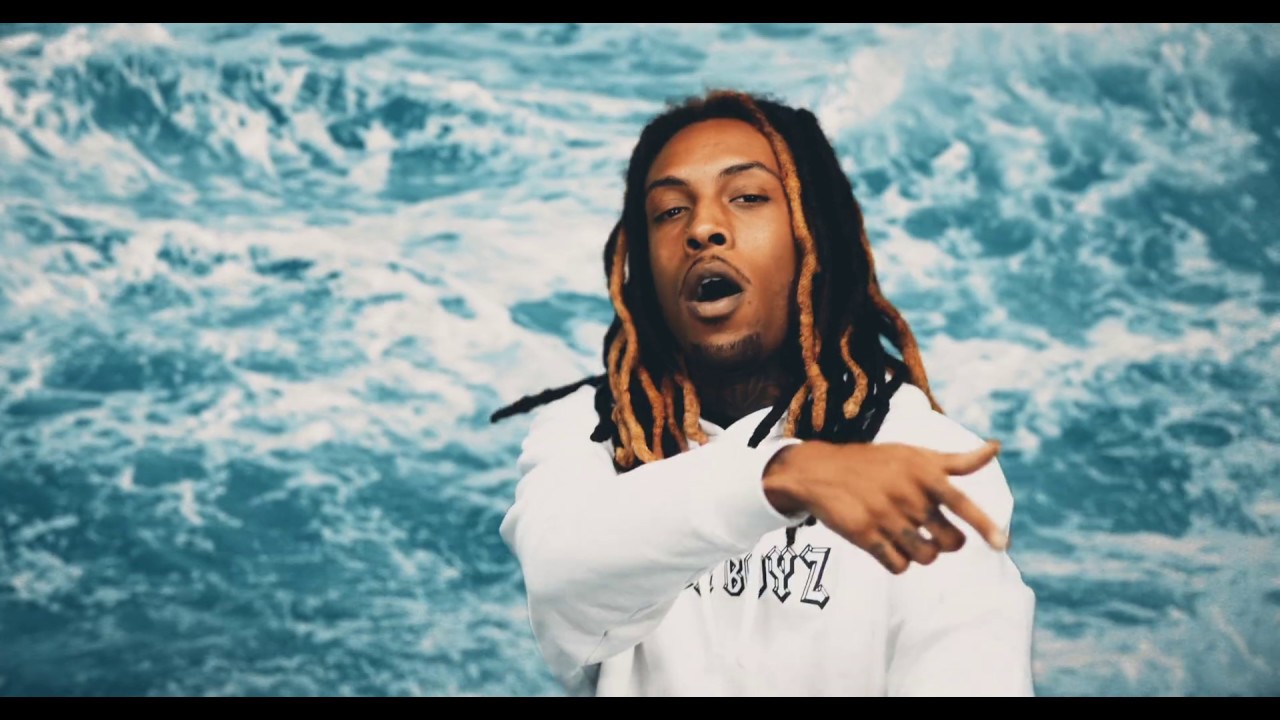 Chris Travis - Iceland [Official Music Video]