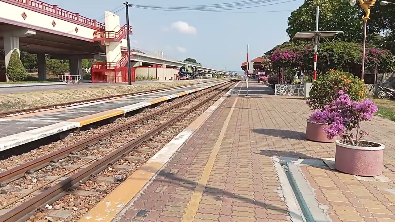 วันนี้มาที่สถานีรถไฟหัวหิน(ช่องบ่าวอุบล