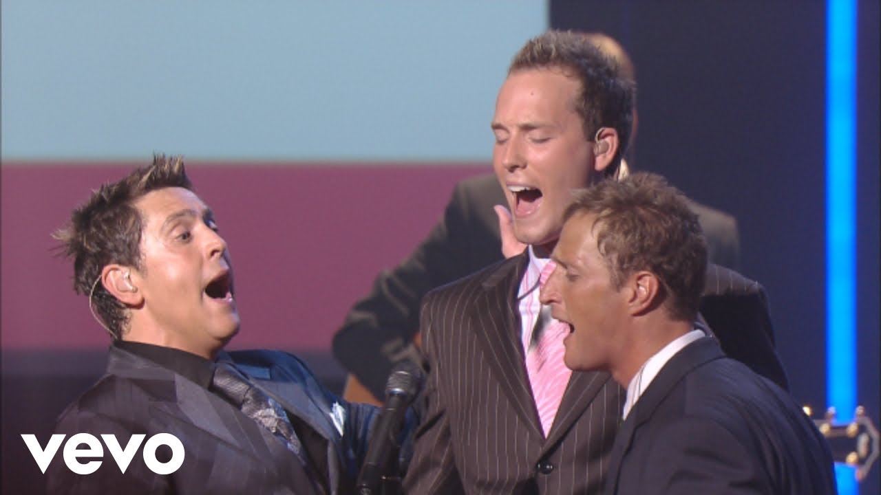 Bill & Gloria Gaither - The Star-Spangled Banner [Live] ft. Ernie Haase & Signature Sound