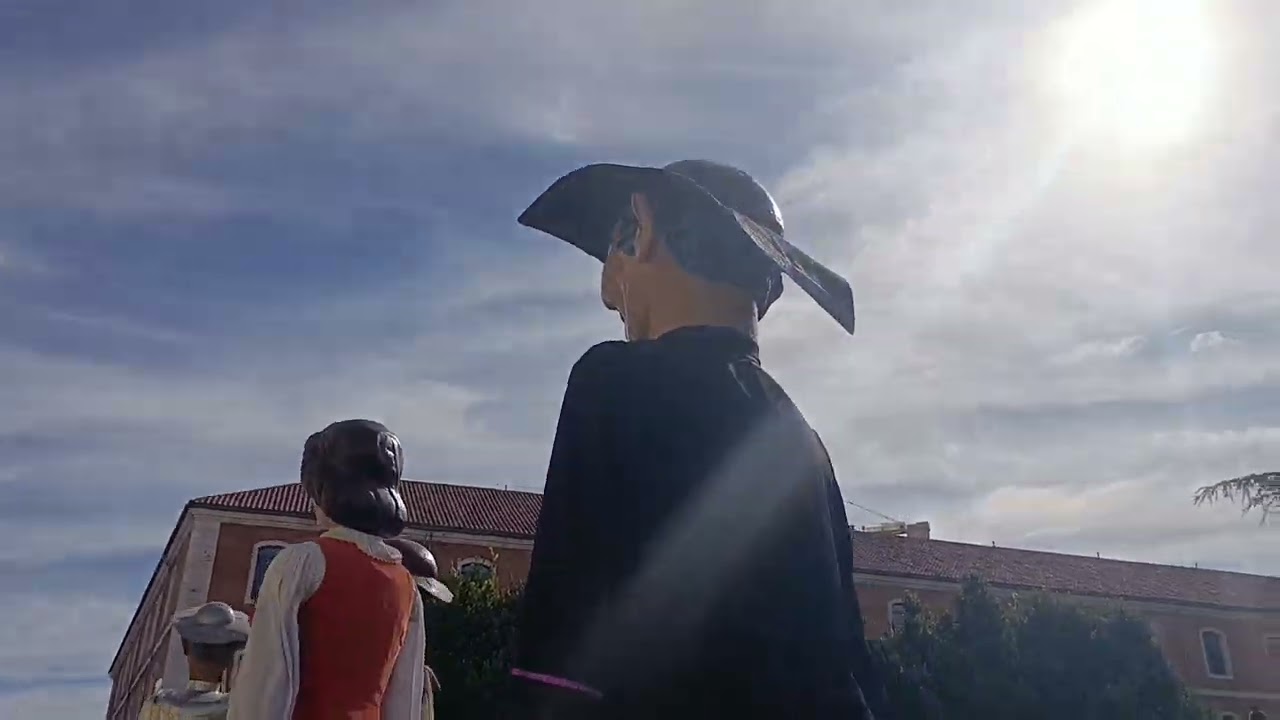 Gigantes y cabezudos de Alcalá de Henares 2025 Cap63 