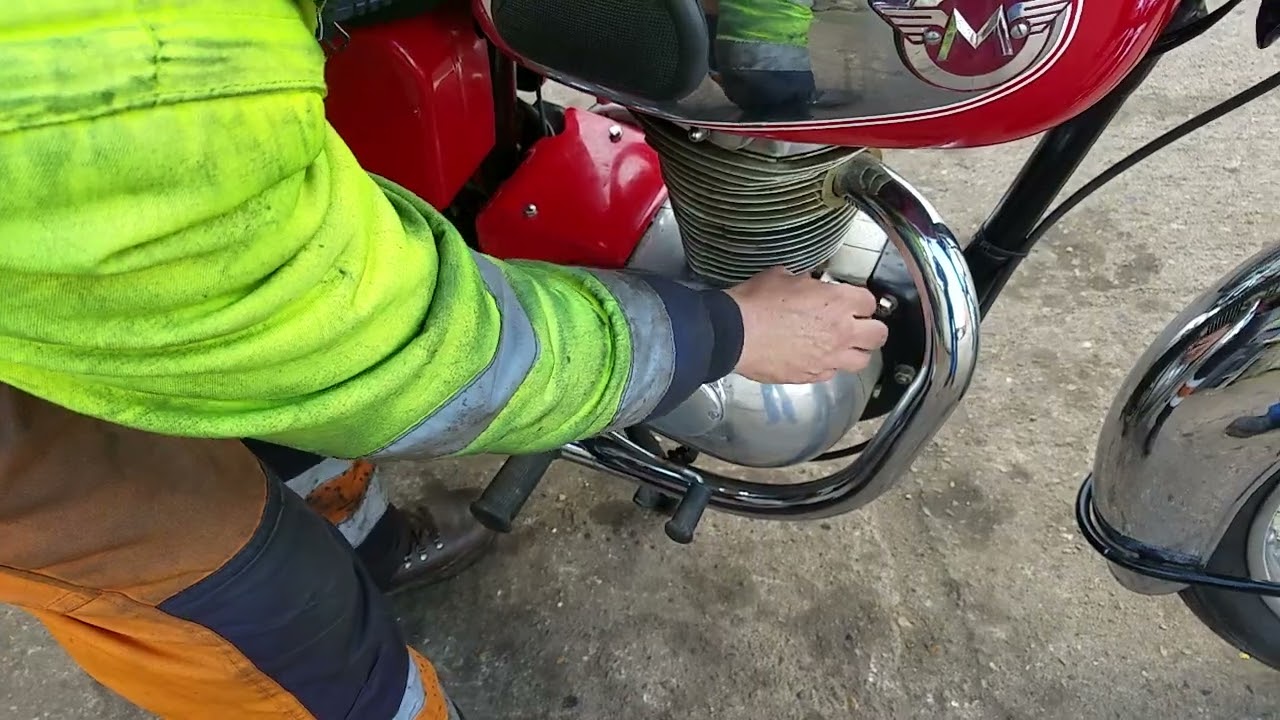 1963 Matchless G2CSR 250cc at Andy Tiernans #09130MCH