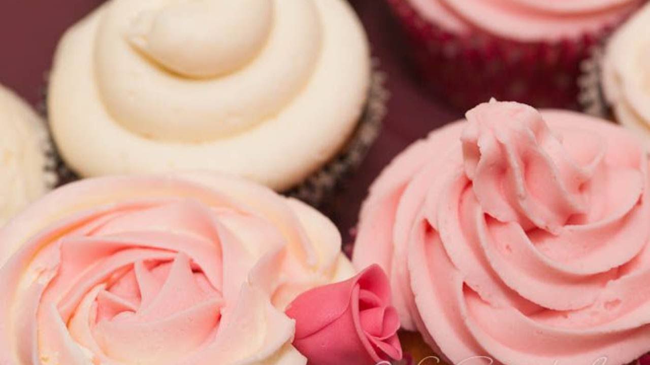 Curso de Cupcakes 🧁 Definitivo: DECORACIÓN con MANGA y BUTTERCREAM de una  rosa de dos tonos