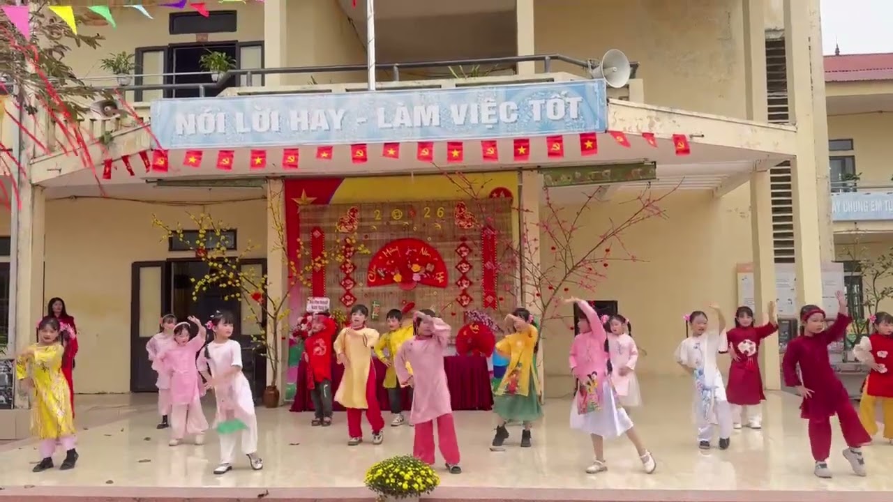 Múa Như hoa mùa xuân