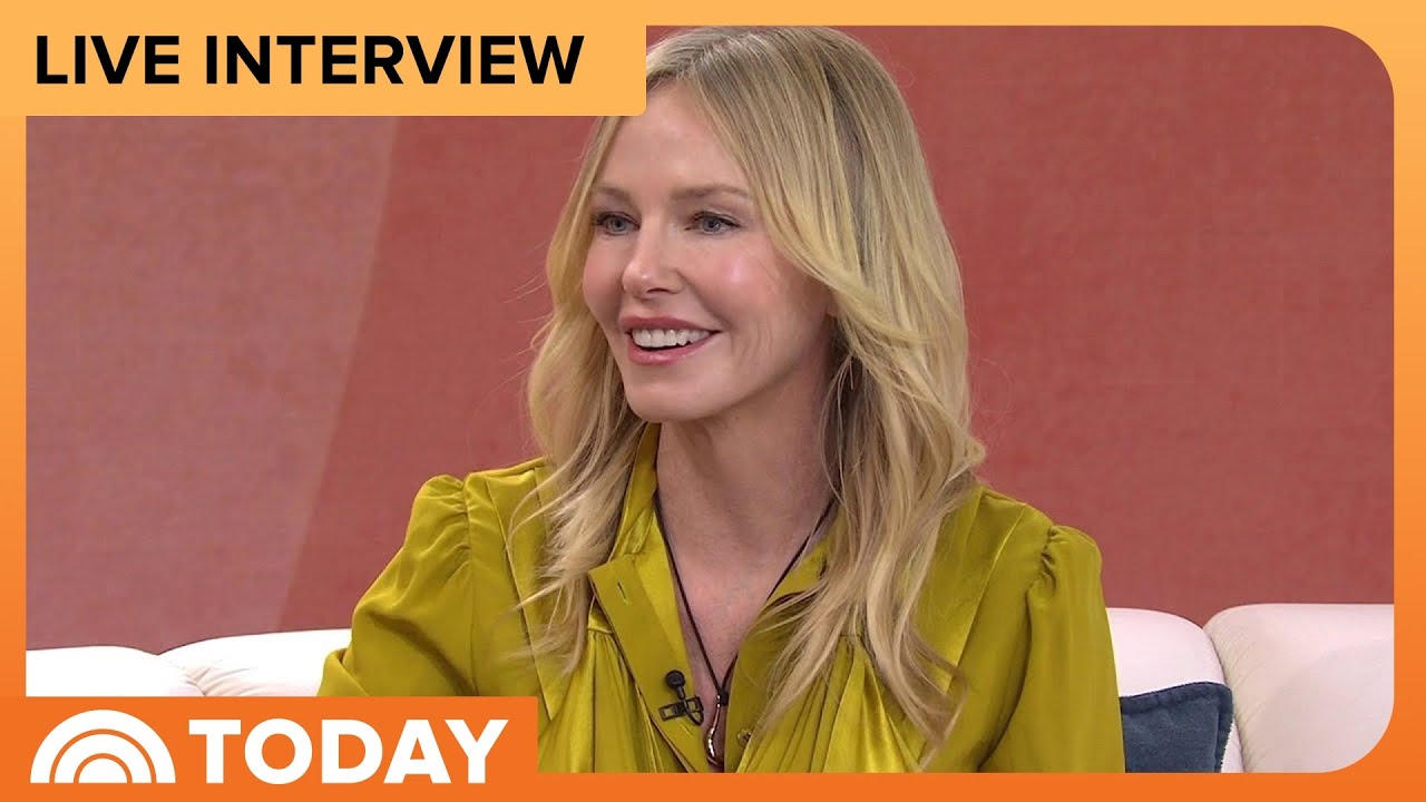 Kelli Giddish on 'SVU' Return, Meeting Her Husband on Set, More