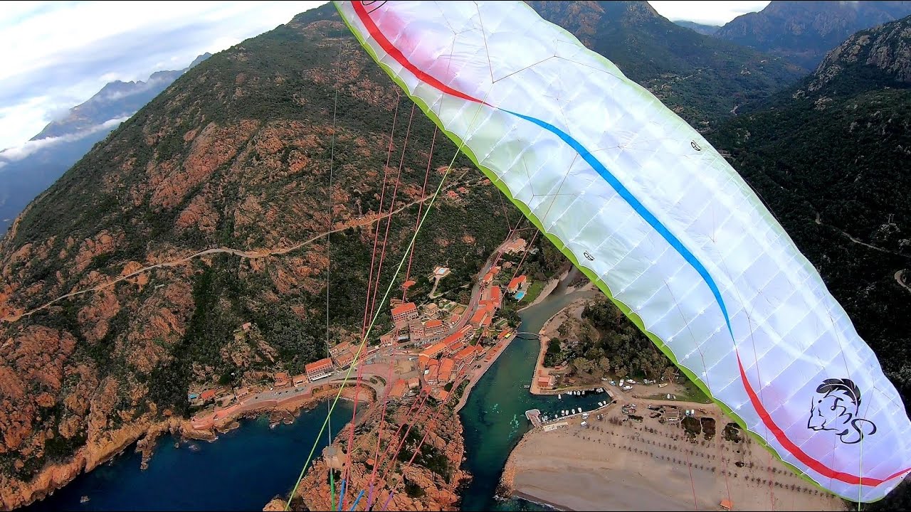 Parapente depuis le Capu d'Ortu jusqu'à Porto - Corse
