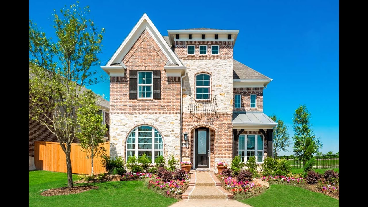 Grand Homes at Country Club Estates in Garland
