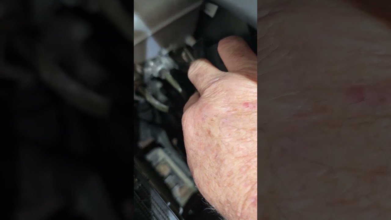 2010 to 2013 Kia Soul Battery Replacement #DIY #mechanic 