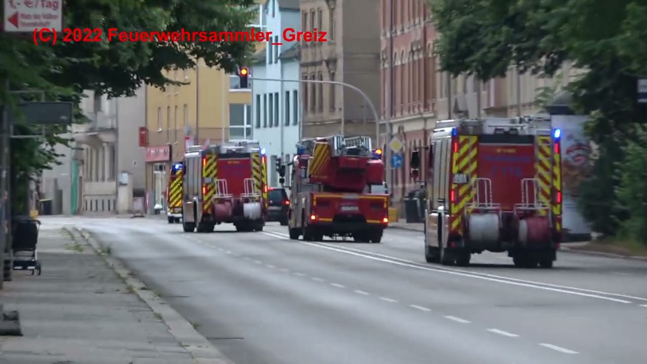 [Alarmlicht BF] RTW 2 ASB + RTW 1 + NEF 1 + LZ + EFD + ORGL + HLF 20 (2) BF + FuStw Zwickau