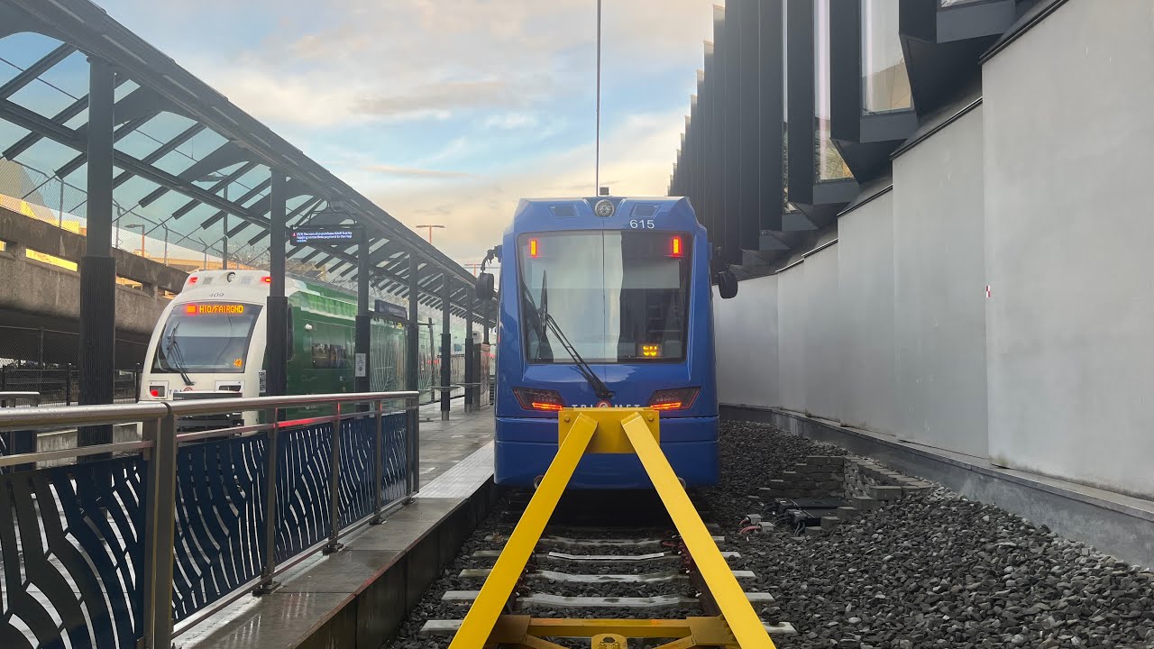Trimet MAX Red Line Ridealong: Hillsboro Airport/Fairgrounds to PDX Airport (Full Route w/ Type 6!)