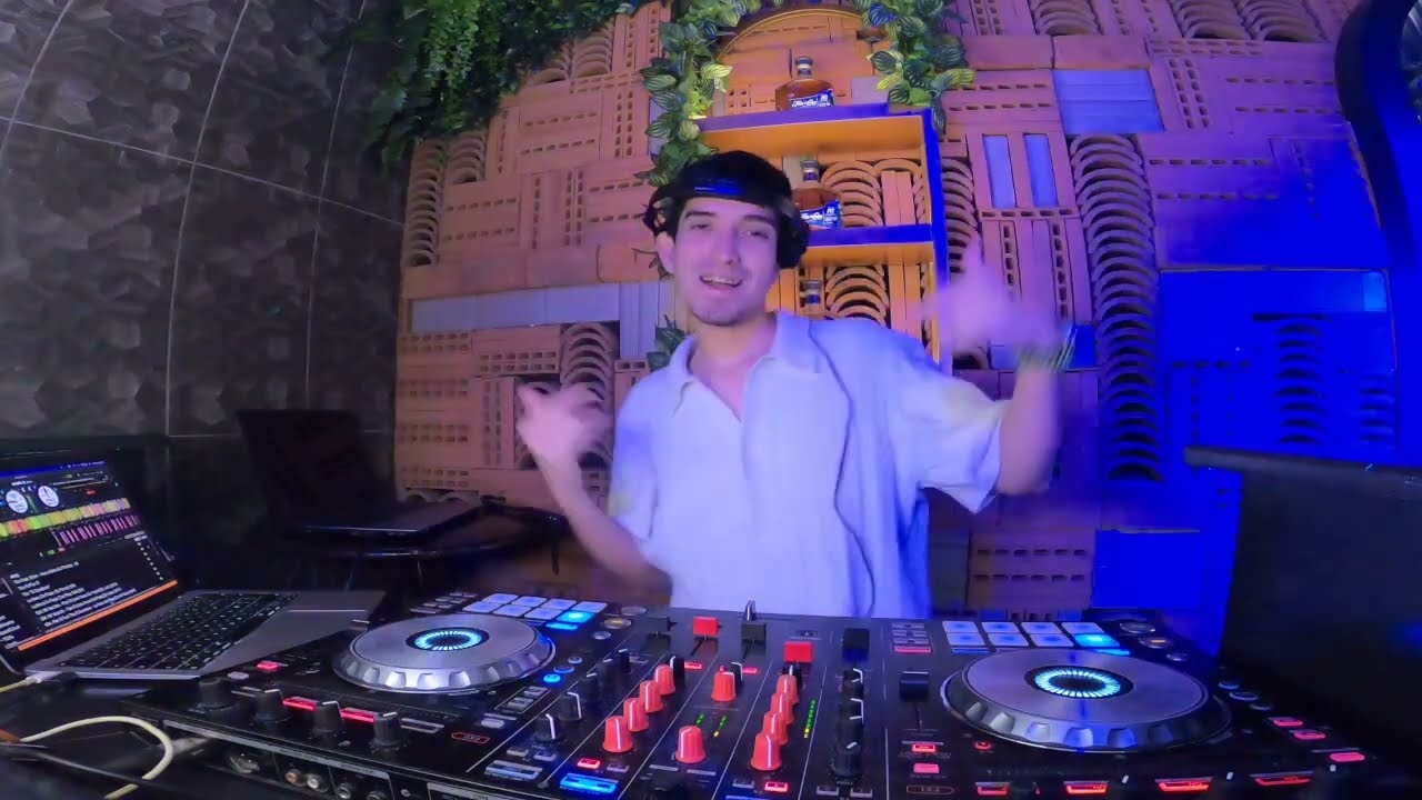 MIX REGGAETON OLD SCHOOL VS NEW SCHOOL (DIEGO VERA DJ)