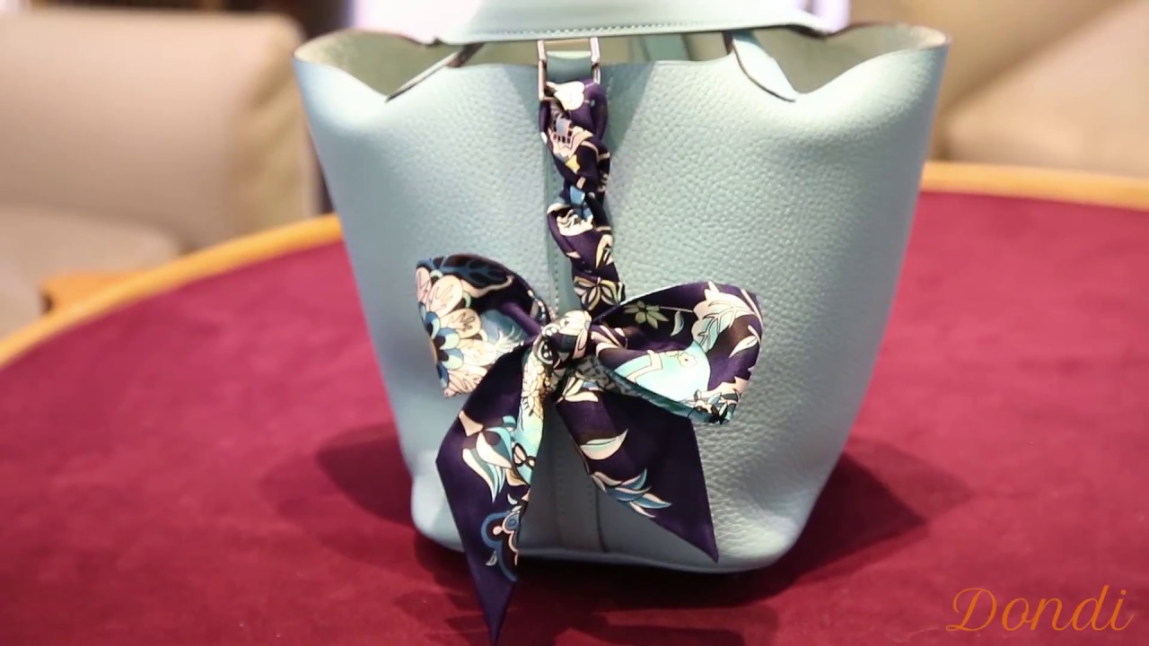How to tie a Hermes Twilly Video