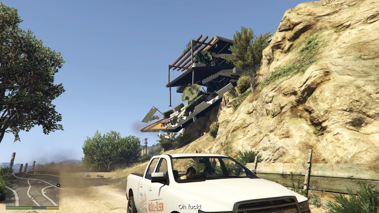 Michael destroys Martin Madrazo's house - GTA 5