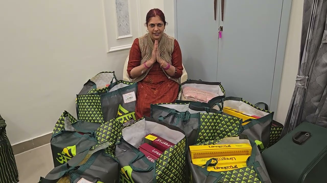 अरुण वस्त्रालय चांदनी चौक से करी बंपर शॉपिंग।। अरुण वस्त्रालय चांदनी चौक से करी शॉपिंग।।