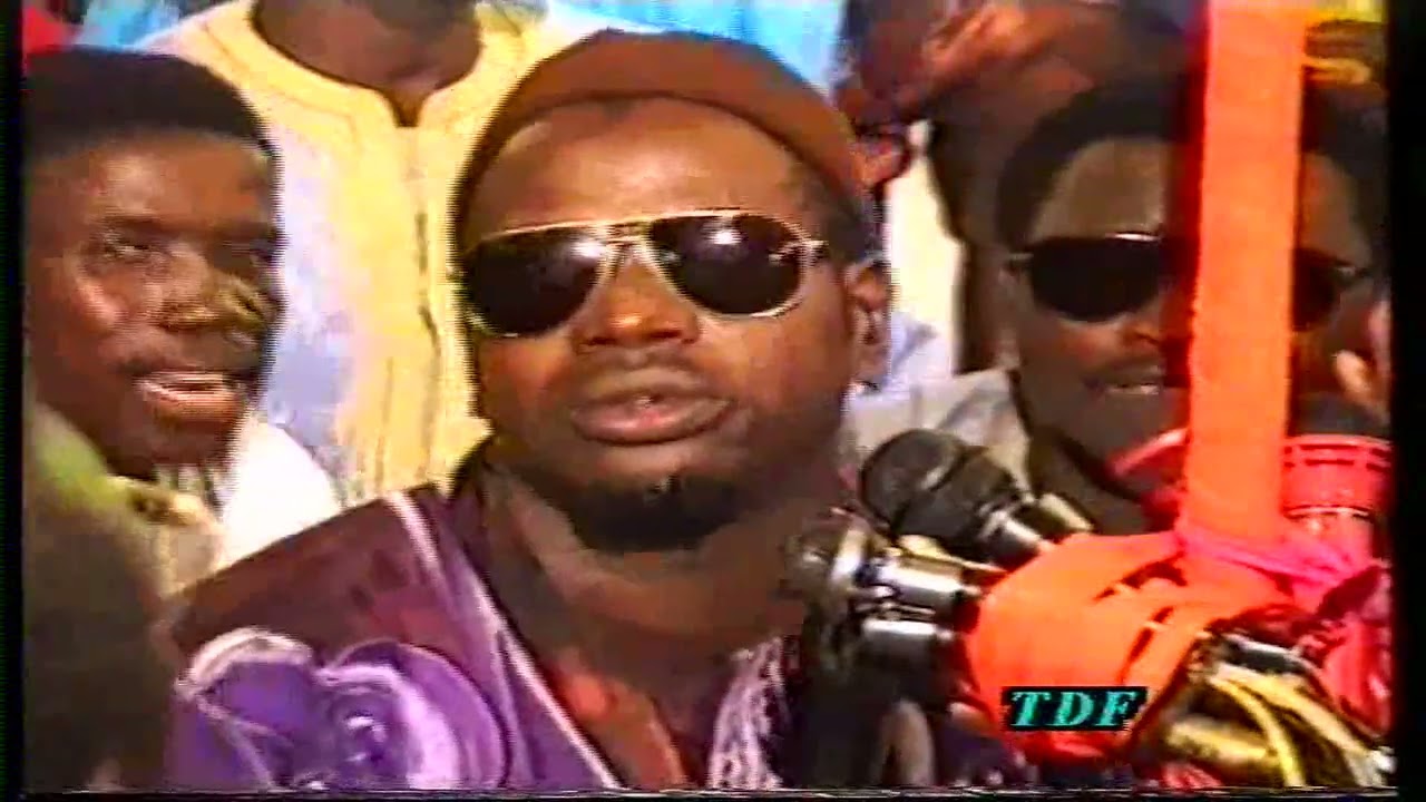 9 Fèmè partis Serigne Fallou Ndiaye Gueye Massalick 1994 par TDF 77 634 95 41
