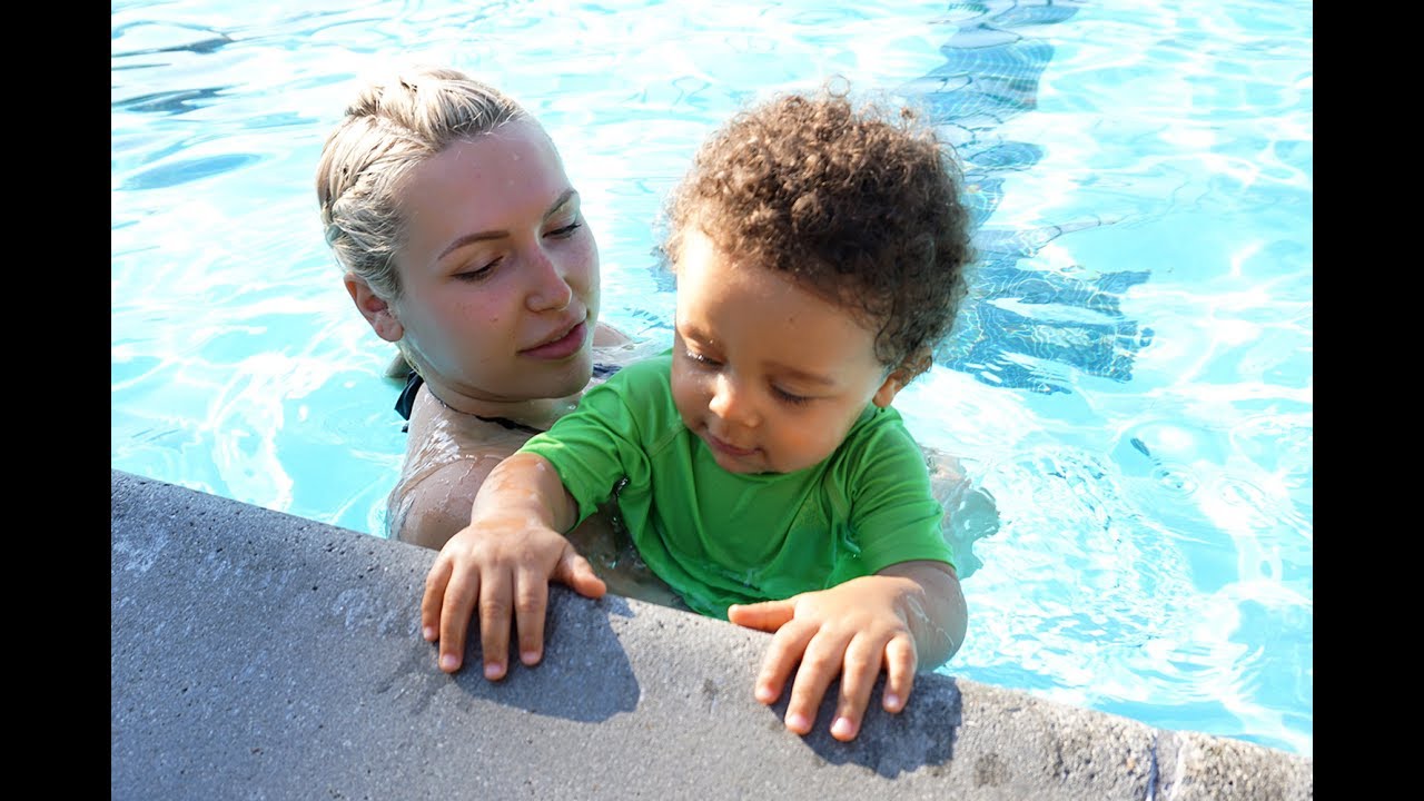 Pool Day with Twins! | VLOG