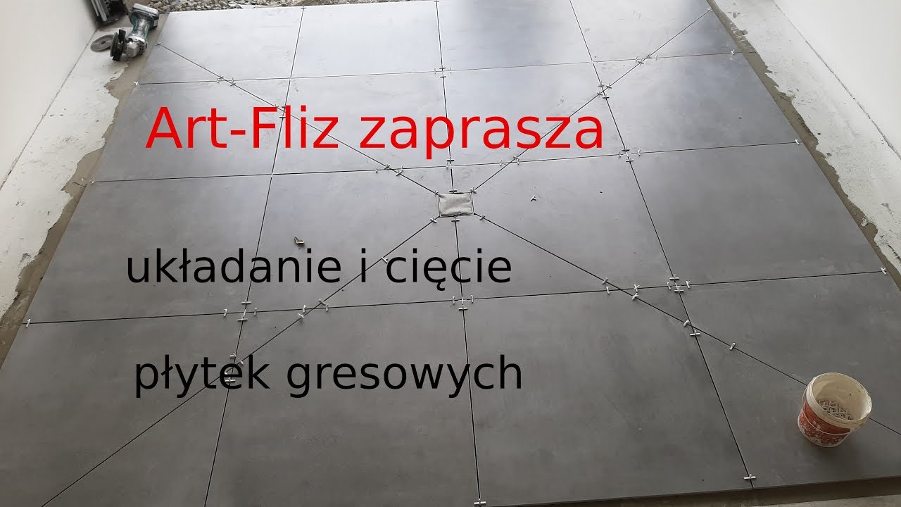 Układanie płytek podłogowych gres 60x60 w kopertę, cięcie płytek gresowych