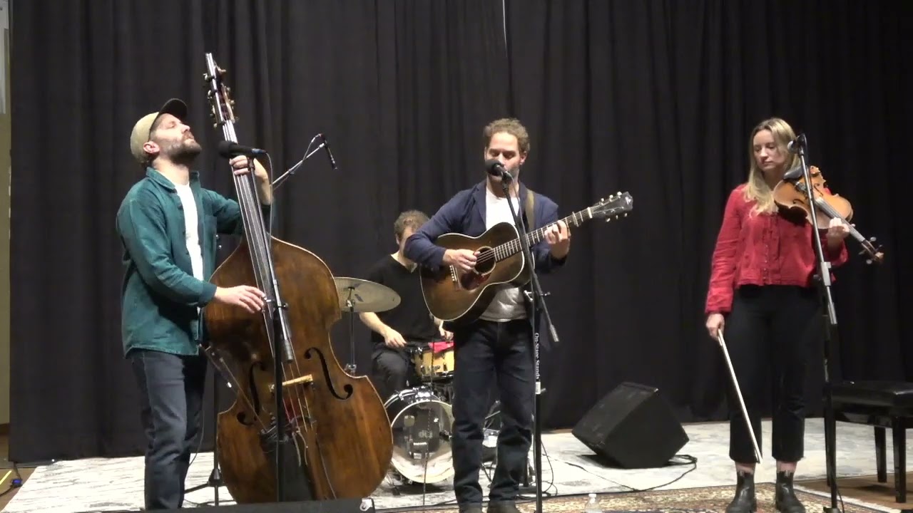The Clements Brothers:Never Alone