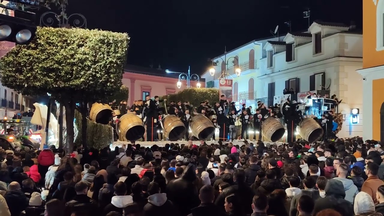 carri portico di Caserta 2024 Sant' Antuono ora e sempre sfilata