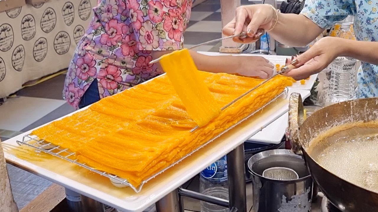 So Delicate! Traditional Golden Egg Yolk Threads Foi Thong & Freshly Baked Cakes | Thai Desserts