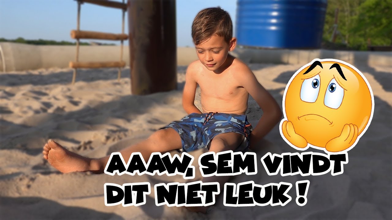 HELEMAAL ALLEEN IN EEN GESLOTEN PARK ! 🤫 - De Bakkertjes #382