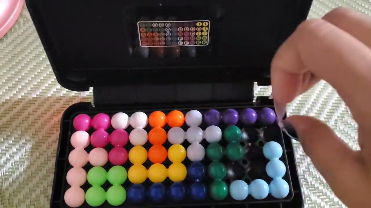 ASMR playing kanoodle and whispering 🧩