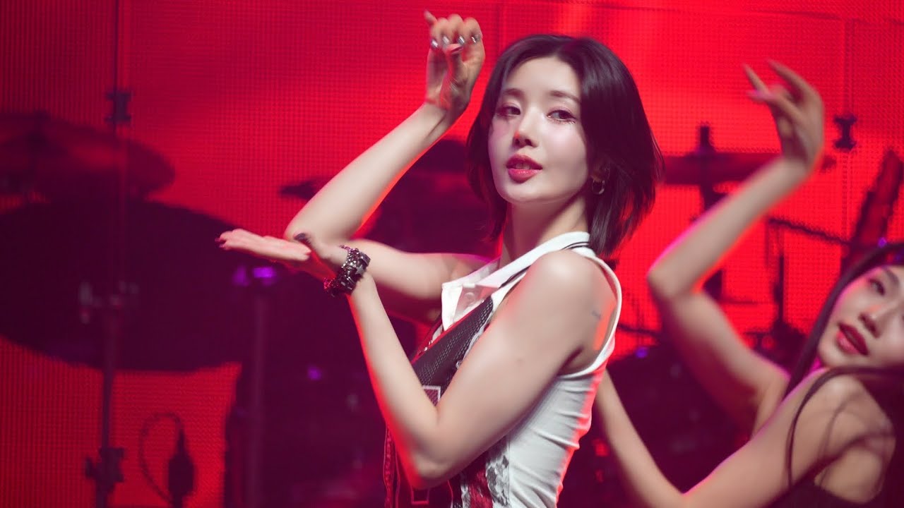 권은비 