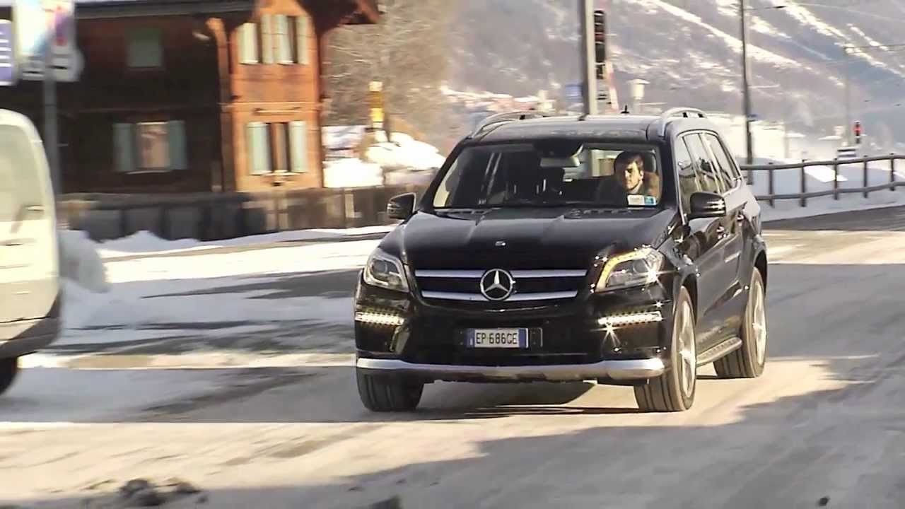 Mercedes GL 63 AMG: Dynamic View