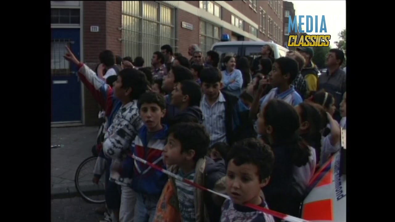 MediaTV Classics(1997): Dode bij schietpartij Bruijnstraat Rotterdam